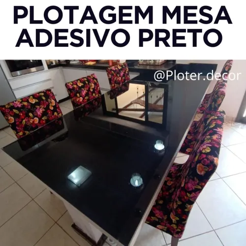 Plotagem mesa com adesivo preto