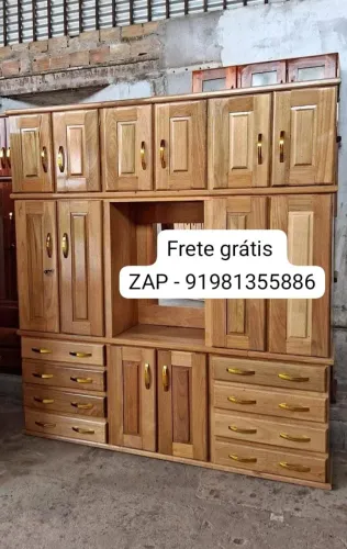 Guarda roupa - 6 portas todo de madeira maciça NOVO!