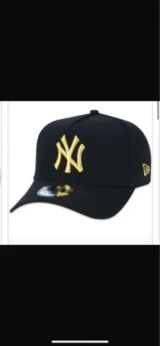 New Era Preto e Dourado