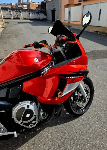 VENDO(proposta)/TROCO SUZUKI GSX F 650 4 CILINDROS