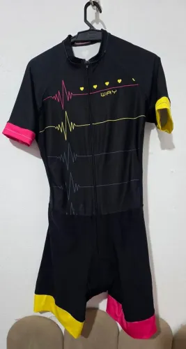 macaquinho de ciclismo feminino da marca Way