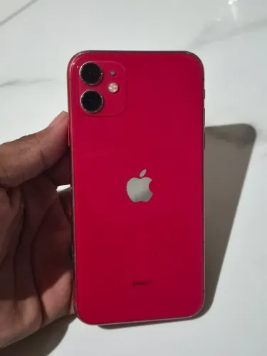 iPhone 11 64GB, vermelho, todo original.