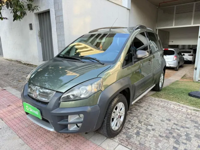 Fiat Idea Adv.ext./adv.ext. Loc. 1.8 Flex 5P 2013