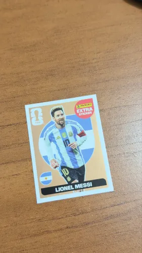 Messi legend bronze