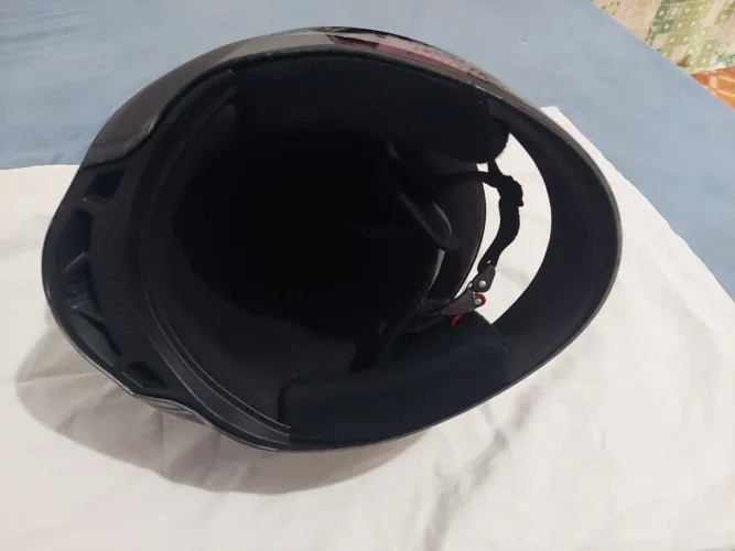 Vende-se capacete, marca Protork, tam 60, usado uma vez só.