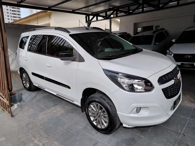Chevrolet Spin Advantage 1.8 8V Econo.flex 5P Aut. 2015