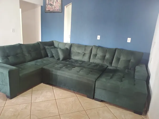 Vende se Este sofá