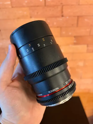 Lente Cine Rokinon 100mm T3.1 Macro Canon EF