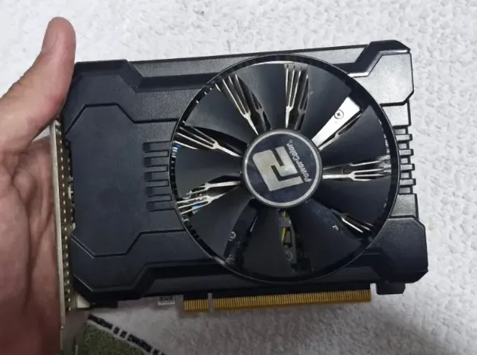 Placa de Video RX 550 - 2GB