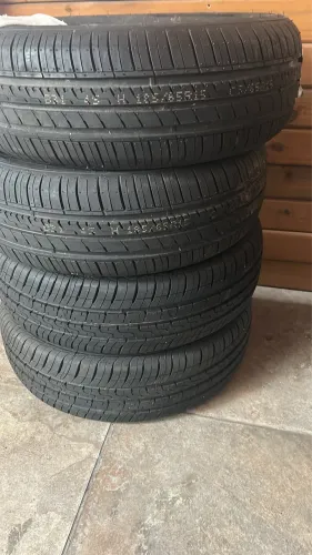 VENDO 4 pneus 