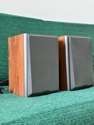Caixas de Som EDIFIER monitores marrom com grafite