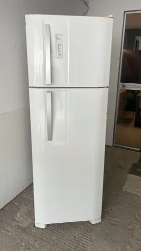 Geladeira semi nova