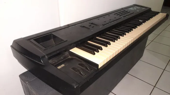 Teclado Sintetizador Ensoniq TS12