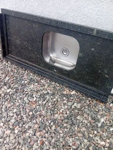 Pia de mármore com cuba inox - pouco uso