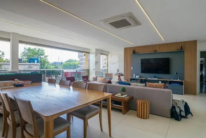 Para Locação com 186m² e 4 Suítes, no Itaim Bibi, São Paulo - SP