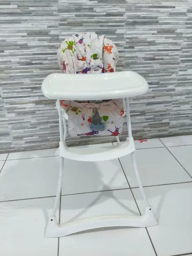 Cadeira de Alimentação Burigotto Bon Appetit + Monstrinhos