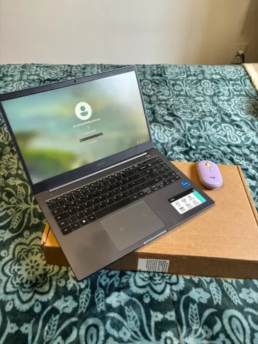 Notebook Samsung Book i5