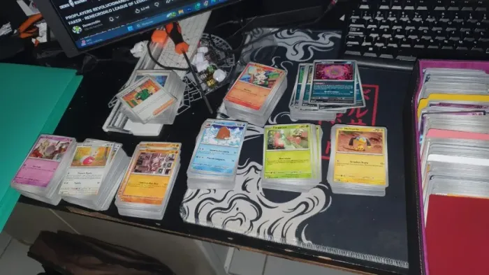 Lote de 1000 cartas pokemons
