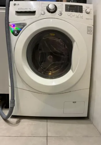 VENDE-SE LAVA E SECA LG