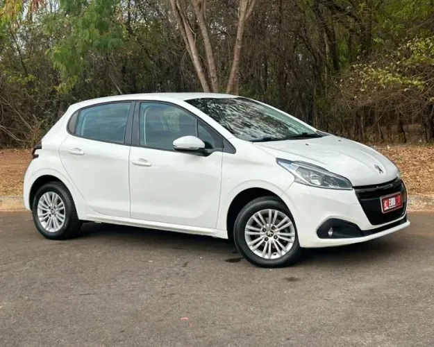 Peugeot 208 Active 1.2 Flex 12V 5P Mec. 2020