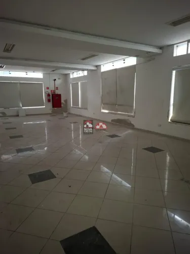 Locação Ponto Comercial 220m² - Pça Kennedy/Centro