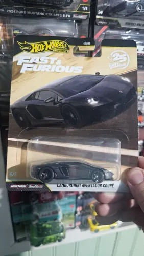 Hot Wheels Lamborghini Aventador Coupe