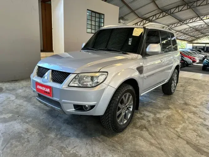 Mitsubishi Pajero TR4 2.0 Flex 16V 4X2 Aut. 2013
