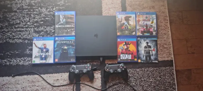 Ps4 slim 1TB com jogos 