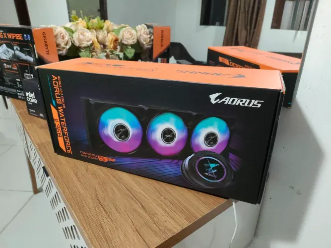 Watercooler Aorus II 360 com NF Novo