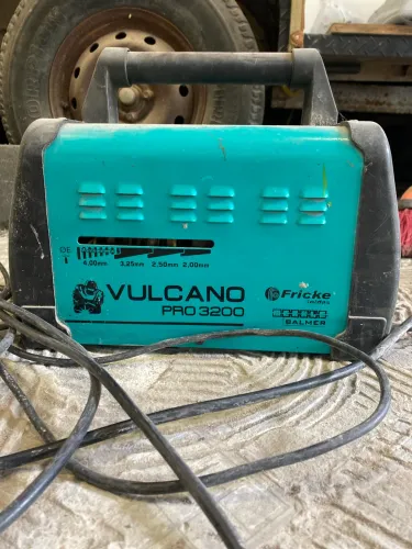 Máquina de solda -Vulcano Pro 3200 Fricke (Transformadora)