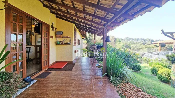Casa com 3 dormitórios à venda, 207 m² por R$ 1.170.000,00 - Villa Bella - Itabirito/MG