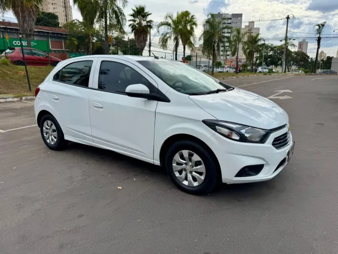 Chevrolet Onix Hatch LT 1.0 8V Flex Mec. 4P 2019