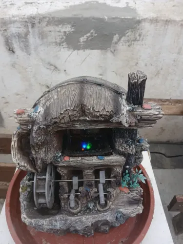 Fonte de água decorativa
