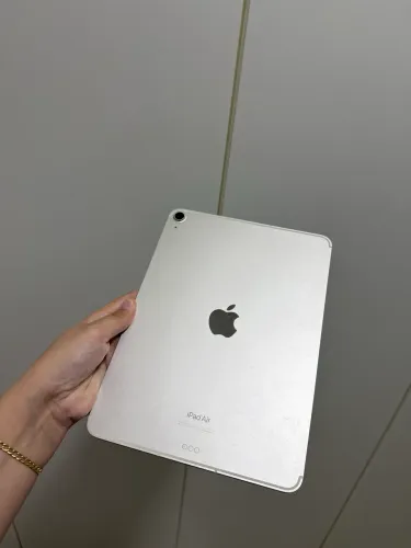 Ipad Air 5º geração (2022) + Teclado Smart Keyboard Folio Original Apple