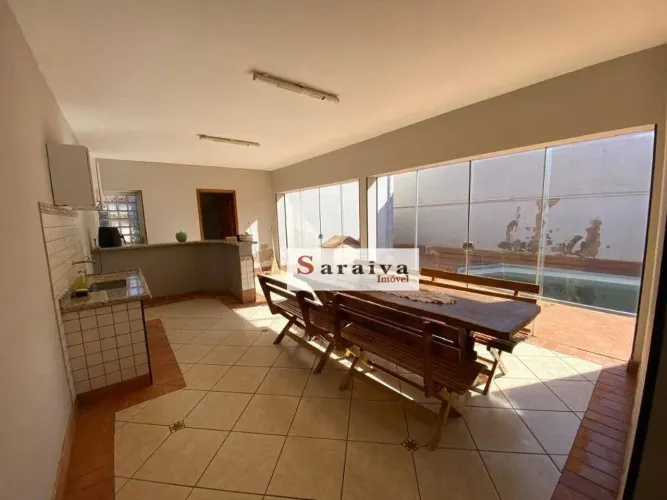 Casa com 3 dormitórios à venda, 264 m² por R$ 750.000,00 - Mar Azul - Itapuí/SP