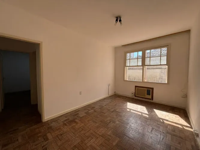 APARTAMENTO 1 QUARTO NA DIVISA DO BOM FIM COM O RIO BRANCO