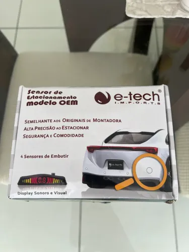 Sensor de estacionamento embutido cor branca