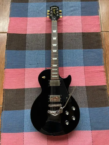 Ephiphone Studio Gibson Inspired