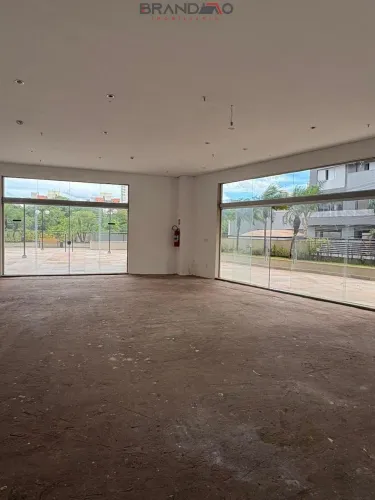 SALA COMERCIAL TÉRREA PARA VENDA OU LOCAÇÃO NO CENTRO EMPRESARIAL DO JARDIM BOTÂNICO- R$5.