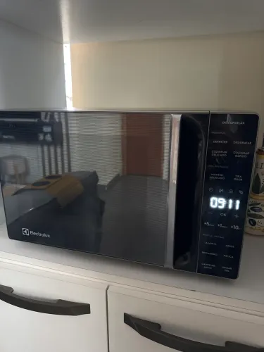 ELECTROLUX - FORNO MICRO-ONDAS CINZA