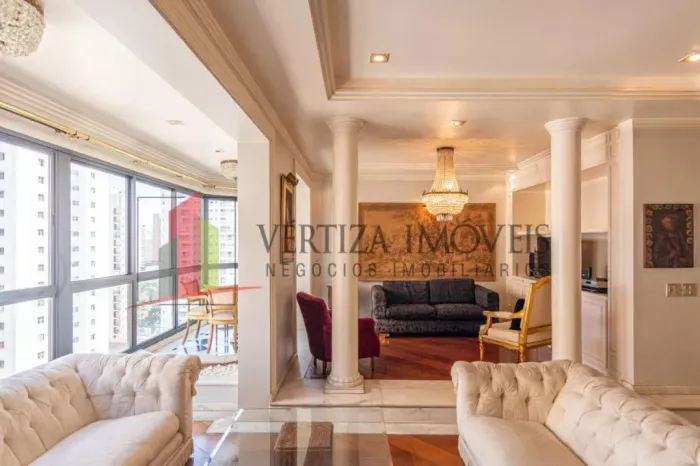 Cobertura DUPLEX para locação com 360m² em Moema