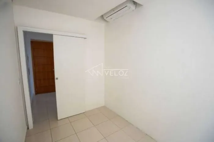 Sala - / Comercial / Catete