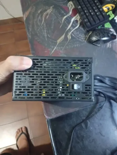 fonte 650w tthermaltake 80 plus