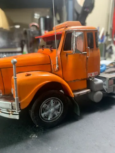 Miniatura caminhão Scania jacaré escala 1/32