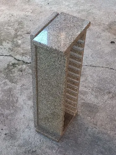 Vendo porta CD de marmore