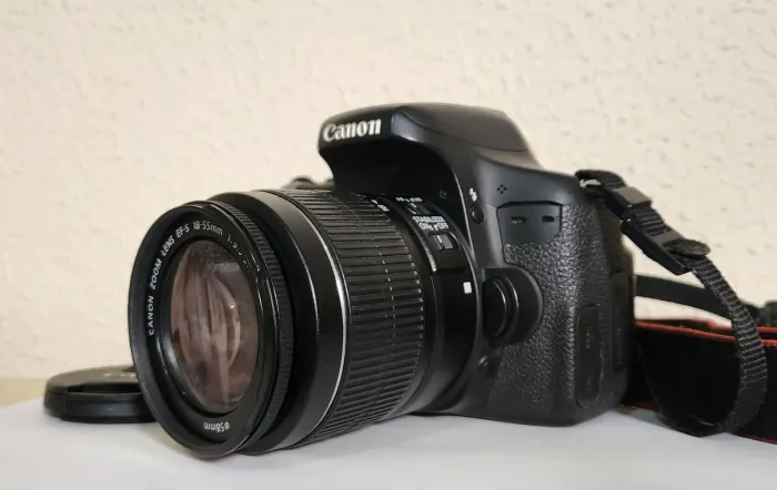 Canon T6i com lente 18-55mm