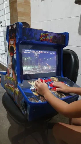 Fliperama bartop duas telas 