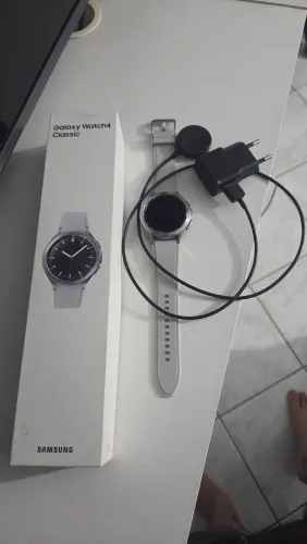 Samsung Galaxy Watch 4 Classic 46mm - Ótimo Estado + Carregador