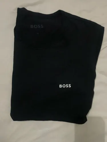 Camisa Hugo Boss básica