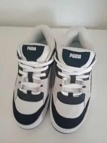 Tênis Puma original ( nunca usado) . Tam 42